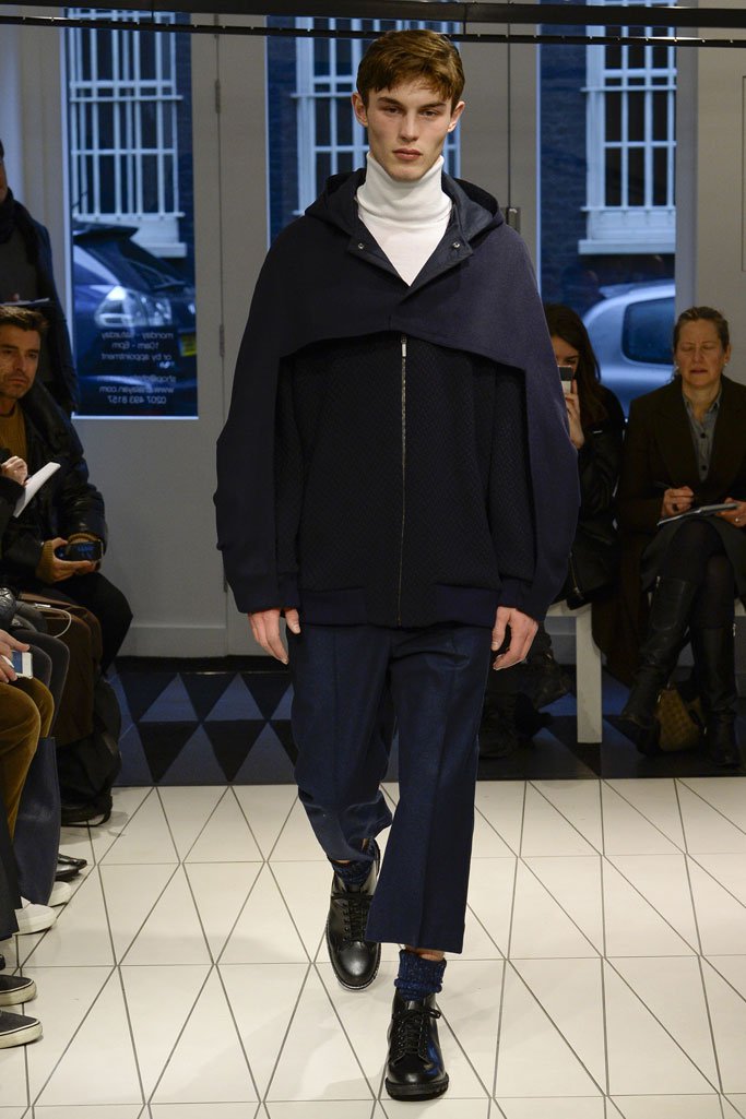 Chalayan（卡拉扬）2025伦敦时装周男装秀