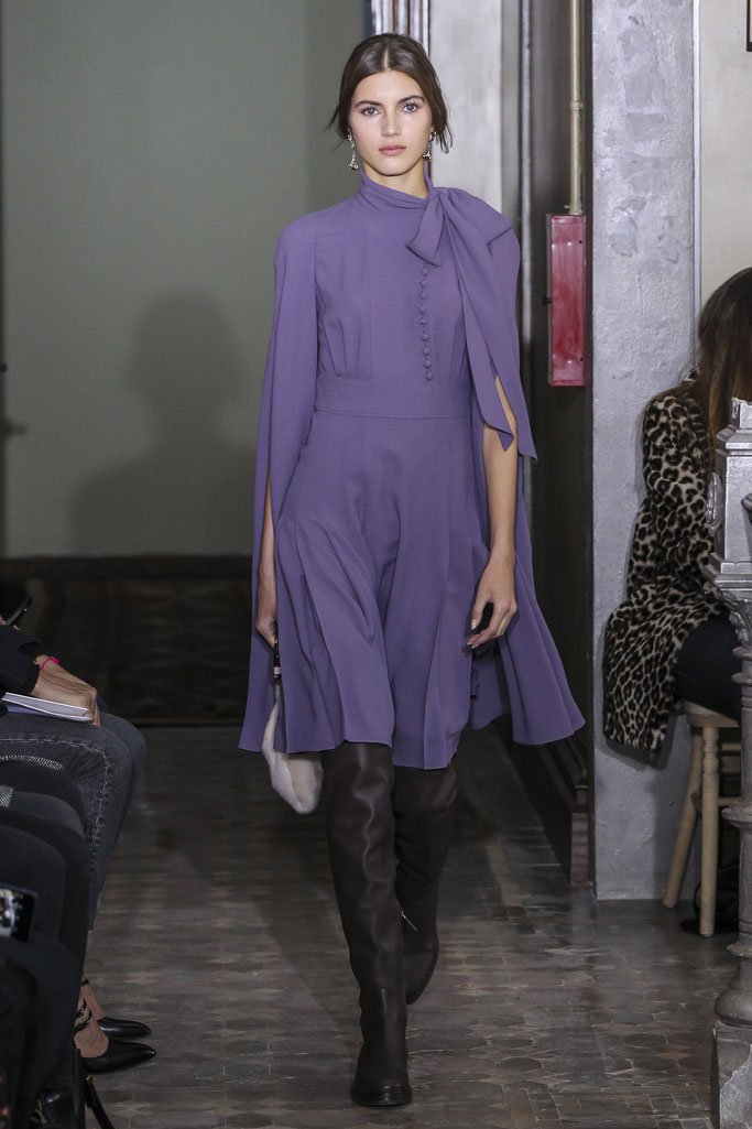 Valentino（华伦天奴）2025纽约时装周女时装秀