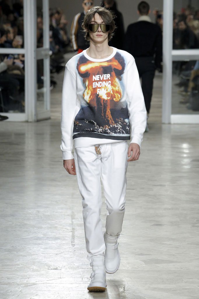 Tim Coppens（蒂姆·科庞）2025佛罗伦萨Pitti Uomo男装秀