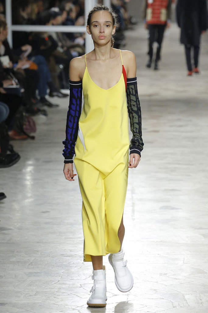 Tim Coppens（蒂姆·科庞）2025佛罗伦萨Pitti Uomo男装秀