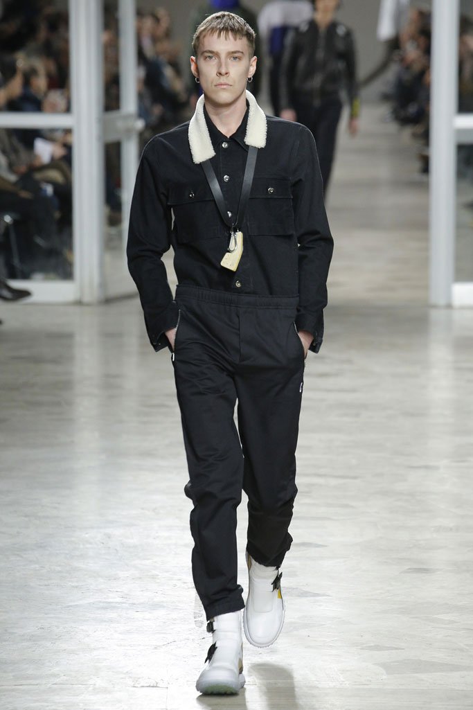 Tim Coppens（蒂姆·科庞）2025佛罗伦萨Pitti Uomo男装秀