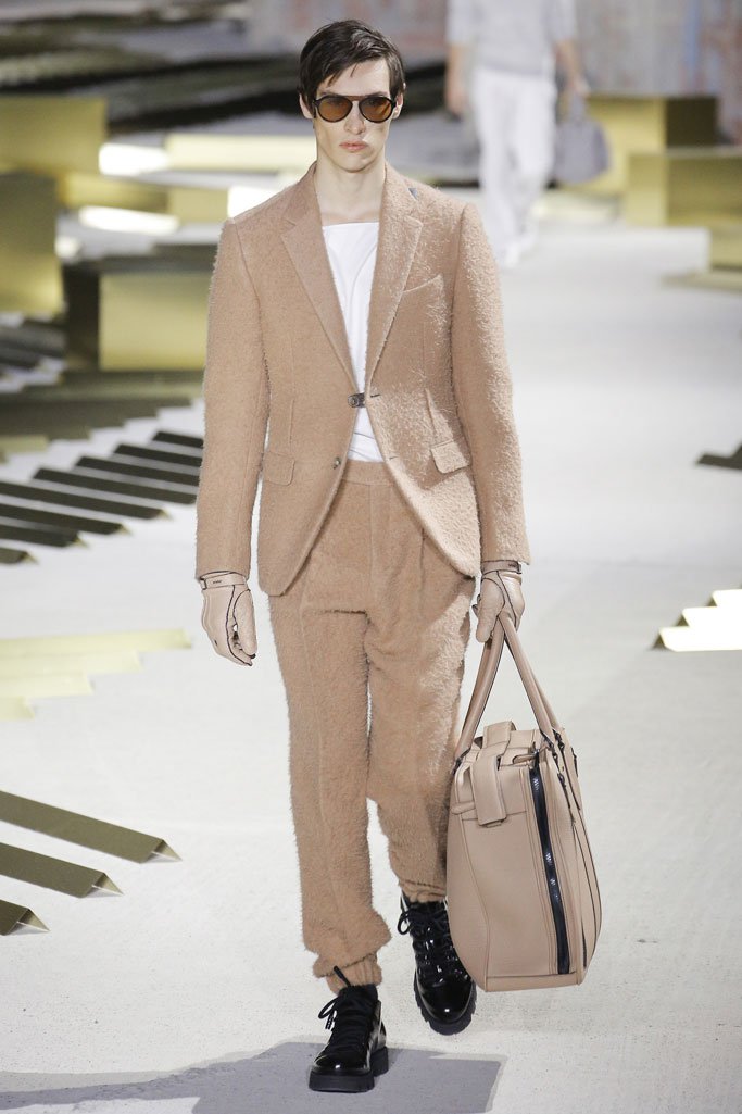 Ermenegildo Zegna(杰尼亚)2025米兰时装周男装秀