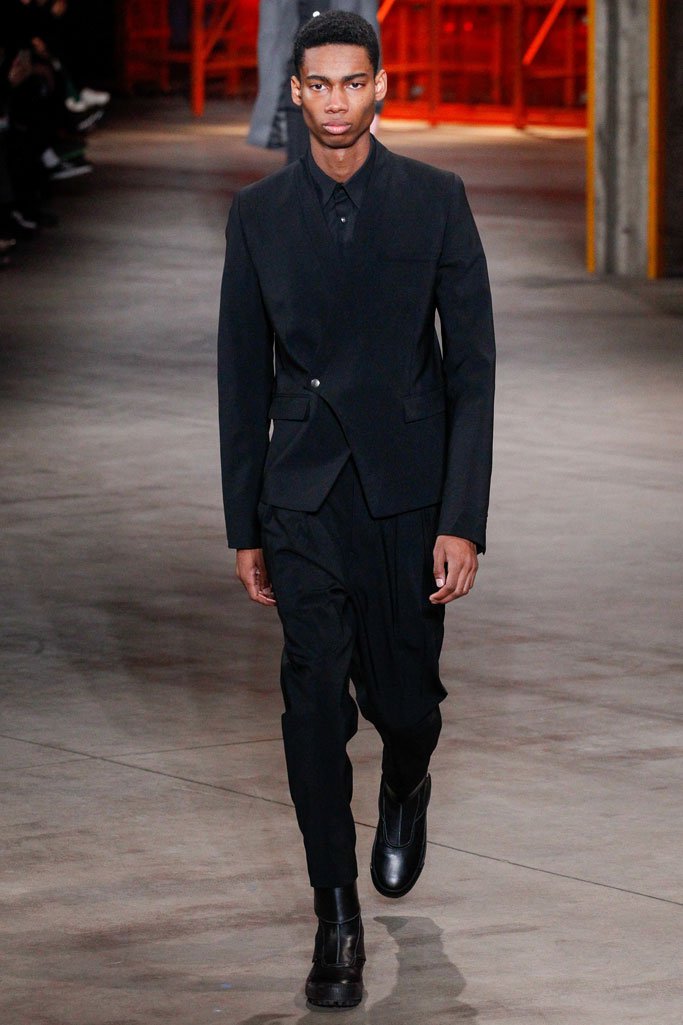 Diesel Black Gold 2025米兰时装周男装秀