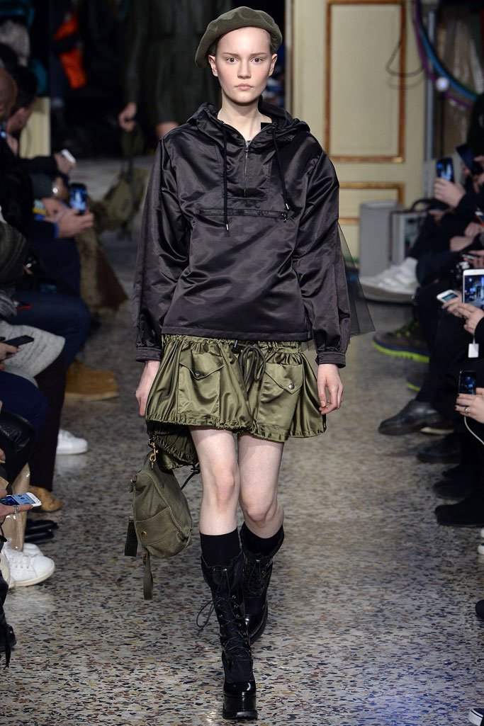 Moschino（莫斯奇诺）2025米兰时装周男装秀