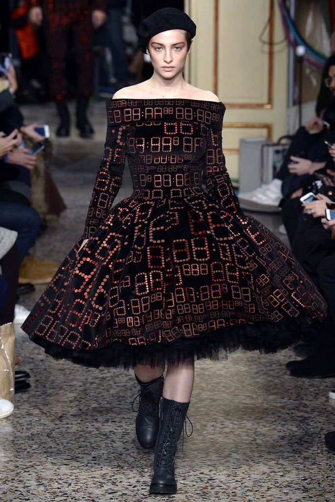 Moschino（莫斯奇诺）2025米兰时装周男装秀