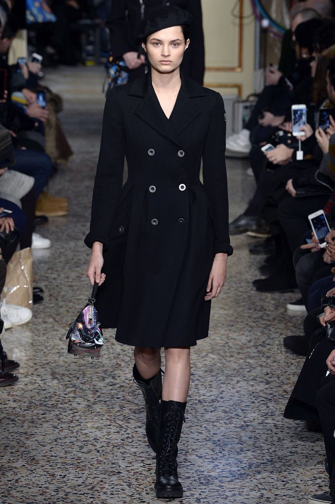 Moschino（莫斯奇诺）2025米兰时装周男装秀