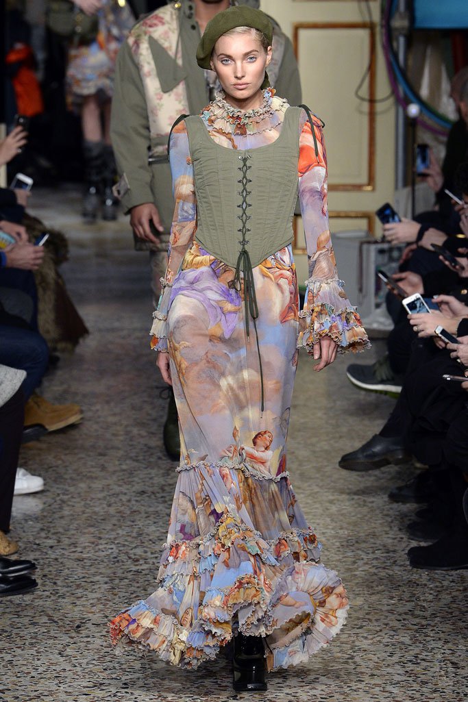 Moschino（莫斯奇诺）2025米兰时装周男装秀