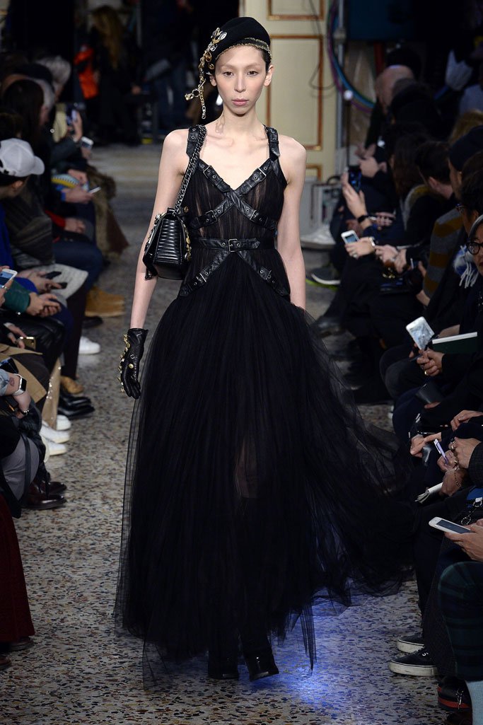 Moschino（莫斯奇诺）2025米兰时装周男装秀