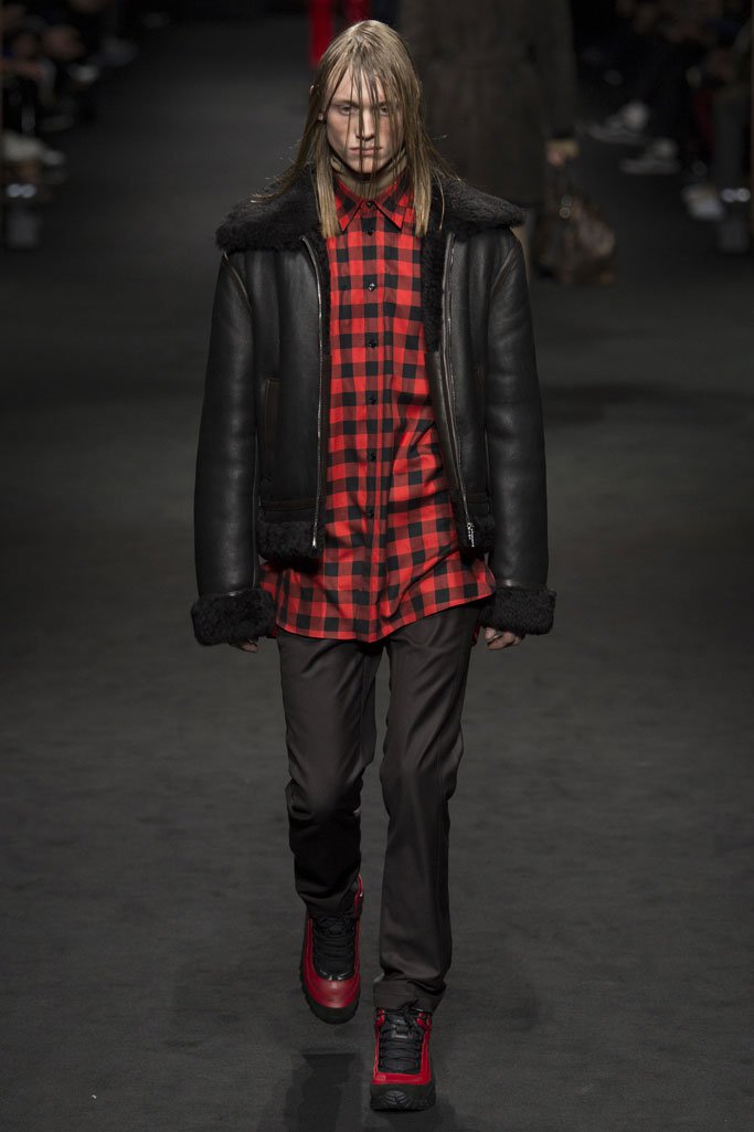 Versace（范思哲）2025米兰时装周秋冬男装秀