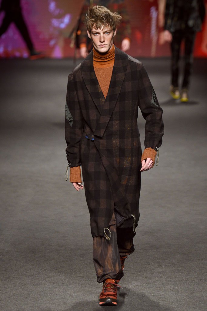 Etro（艾特罗）2025米兰时装周男装秀