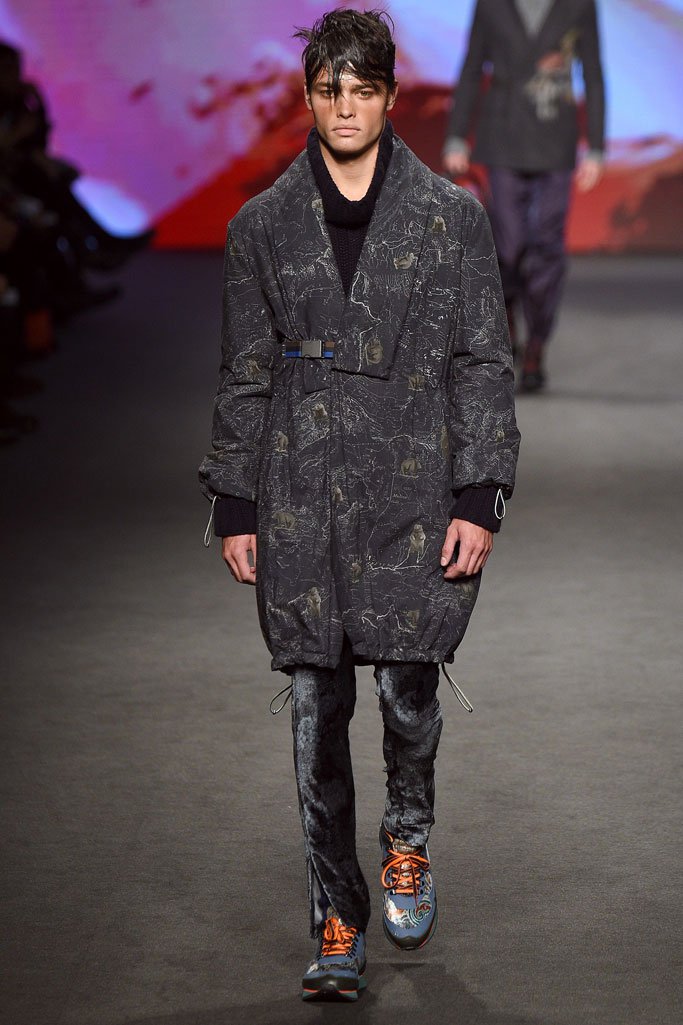 Etro（艾特罗）2025米兰时装周男装秀