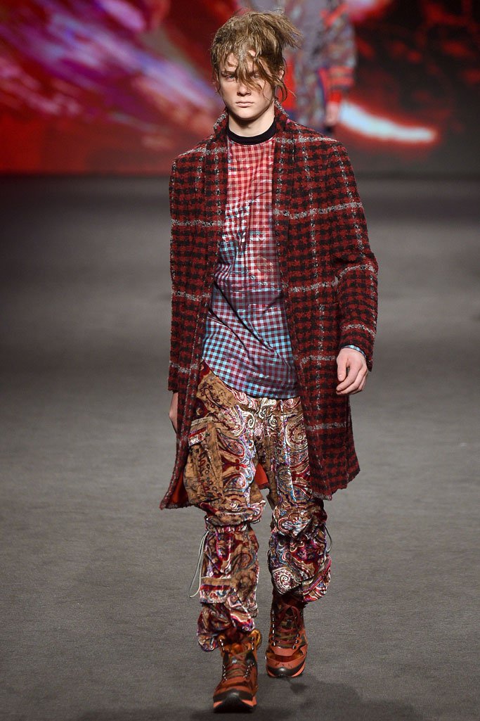 Etro（艾特罗）2025米兰时装周男装秀