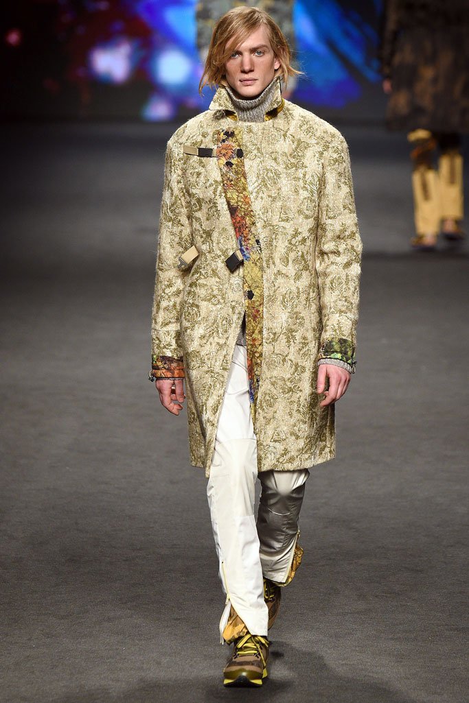 Etro（艾特罗）2025米兰时装周男装秀