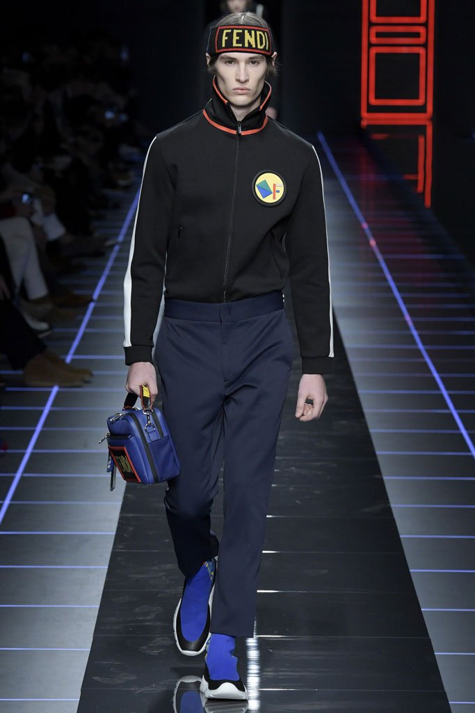 Fendi（芬迪）2025米兰时装周男装秀
