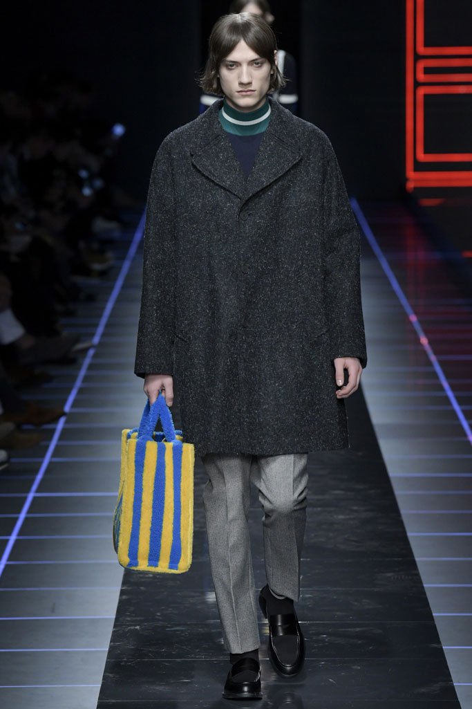 Fendi（芬迪）2025米兰时装周男装秀