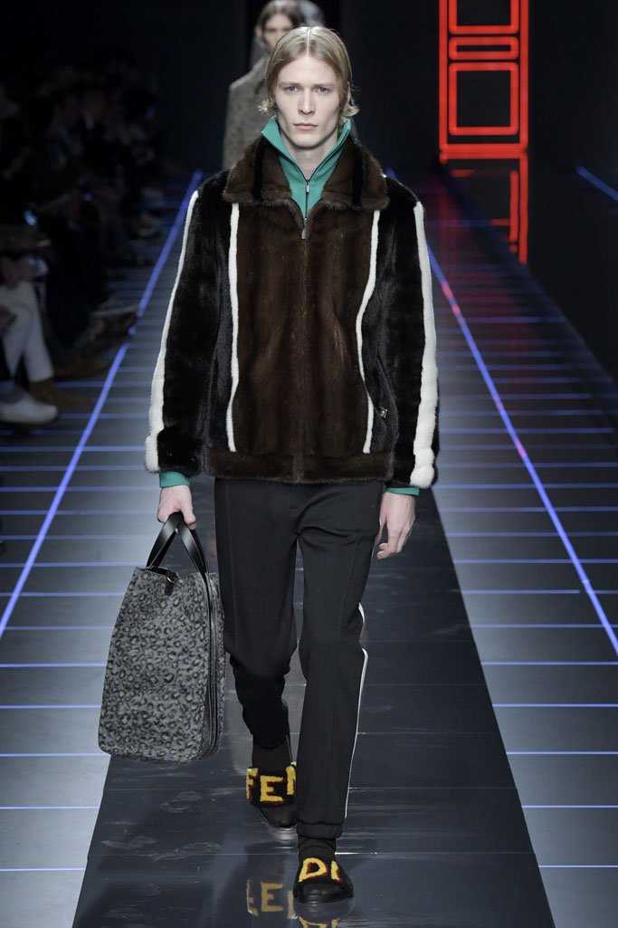 Fendi（芬迪）2025米兰时装周男装秀