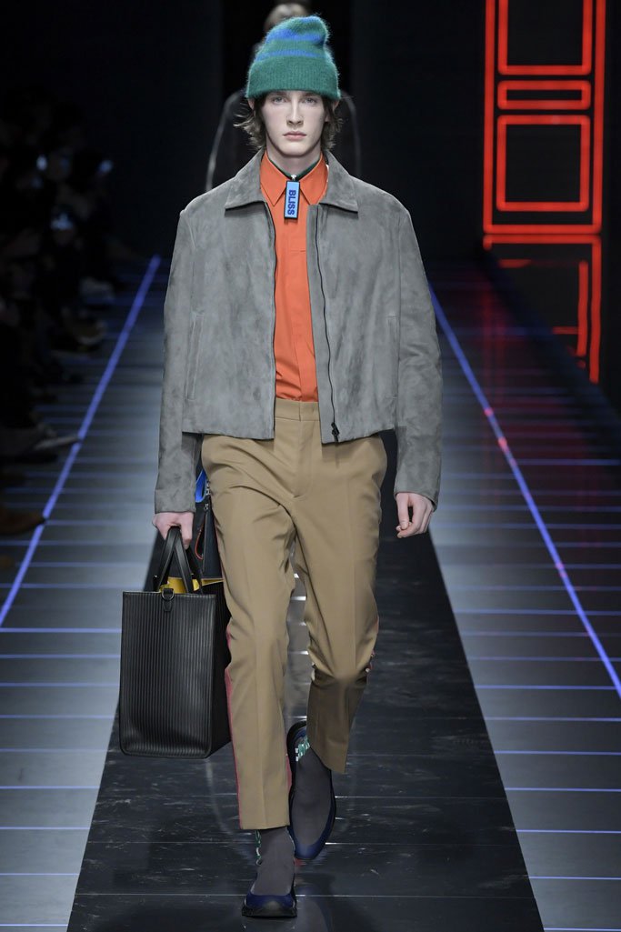 Fendi（芬迪）2025米兰时装周男装秀