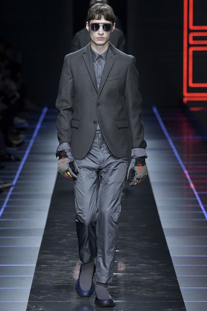 Fendi（芬迪）2025米兰时装周男装秀