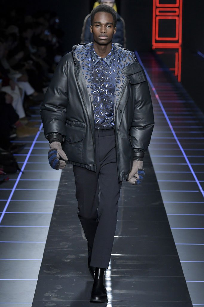 Fendi（芬迪）2025米兰时装周男装秀