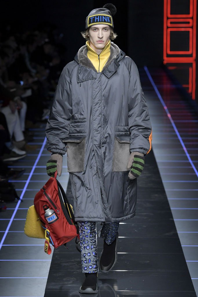 Fendi（芬迪）2025米兰时装周男装秀