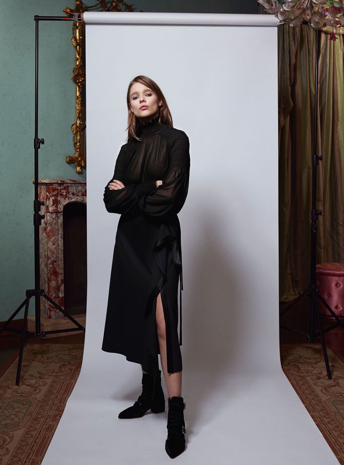 Blumarine（蓝色情人）2025女装品牌广告大片