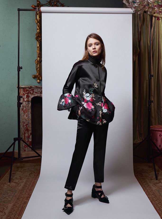 Blumarine（蓝色情人）2025女装品牌广告大片