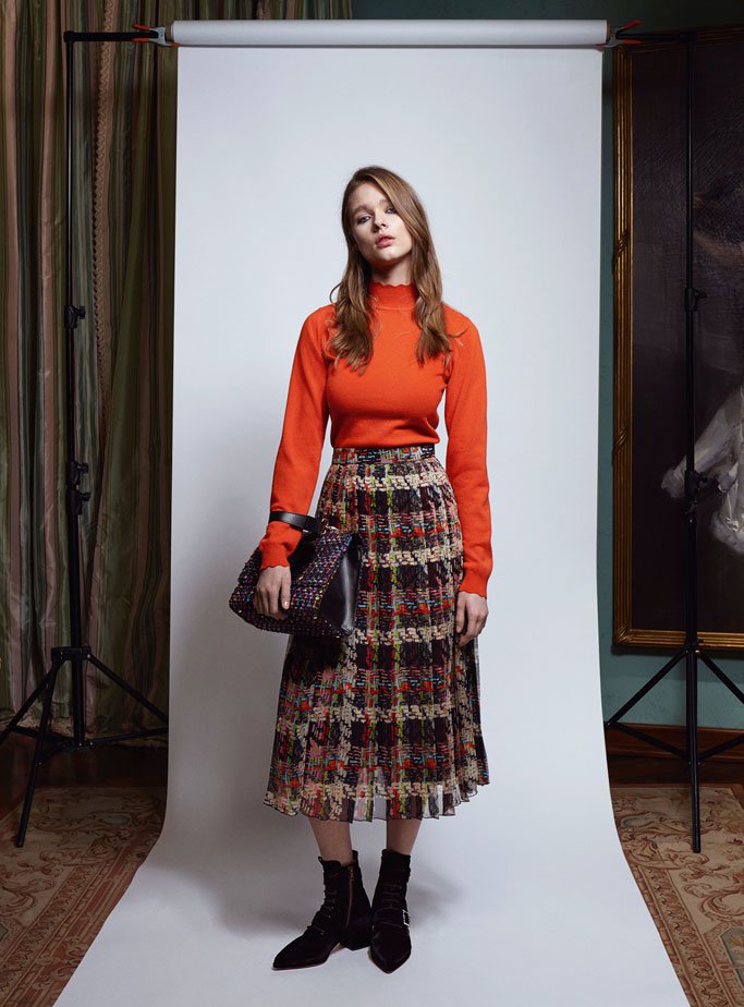 Blumarine（蓝色情人）2025女装品牌广告大片