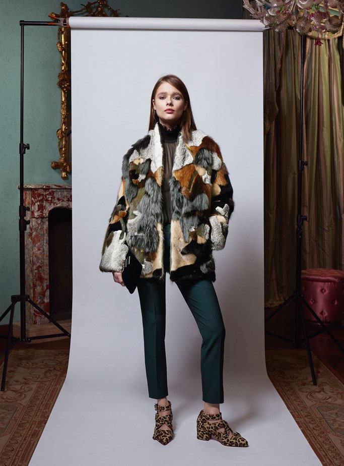 Blumarine（蓝色情人）2025女装品牌广告大片