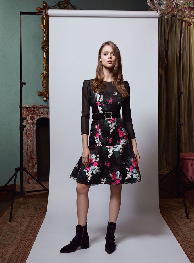 Blumarine（蓝色情人）2025女装品牌广告大片