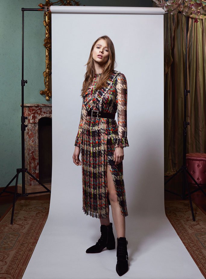 Blumarine（蓝色情人）2025女装品牌广告大片