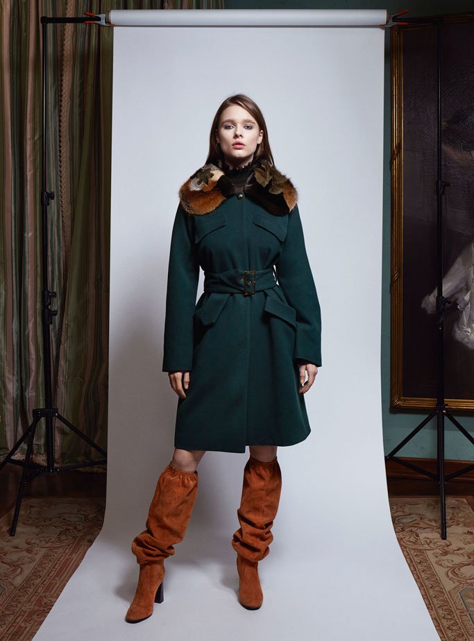 Blumarine（蓝色情人）2025女装品牌广告大片