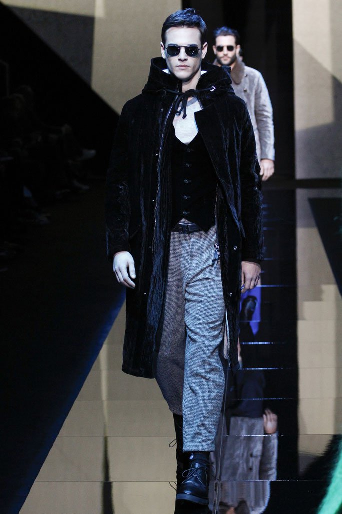 Giorgio Armani（乔治·阿玛尼）2025米兰时装周男装秀