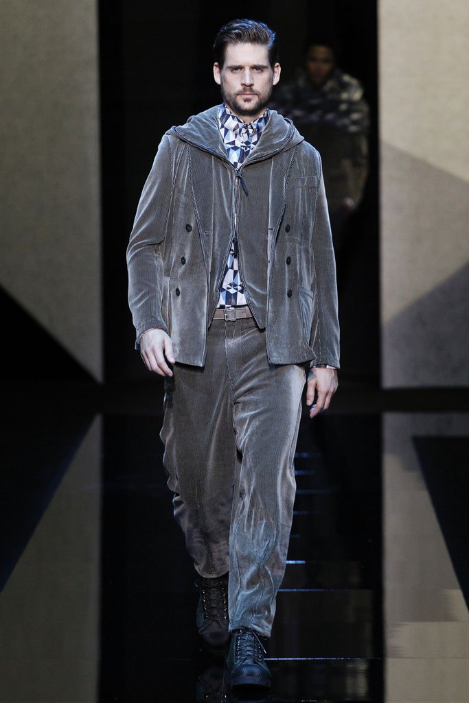 Giorgio Armani（乔治·阿玛尼）2025米兰时装周男装秀