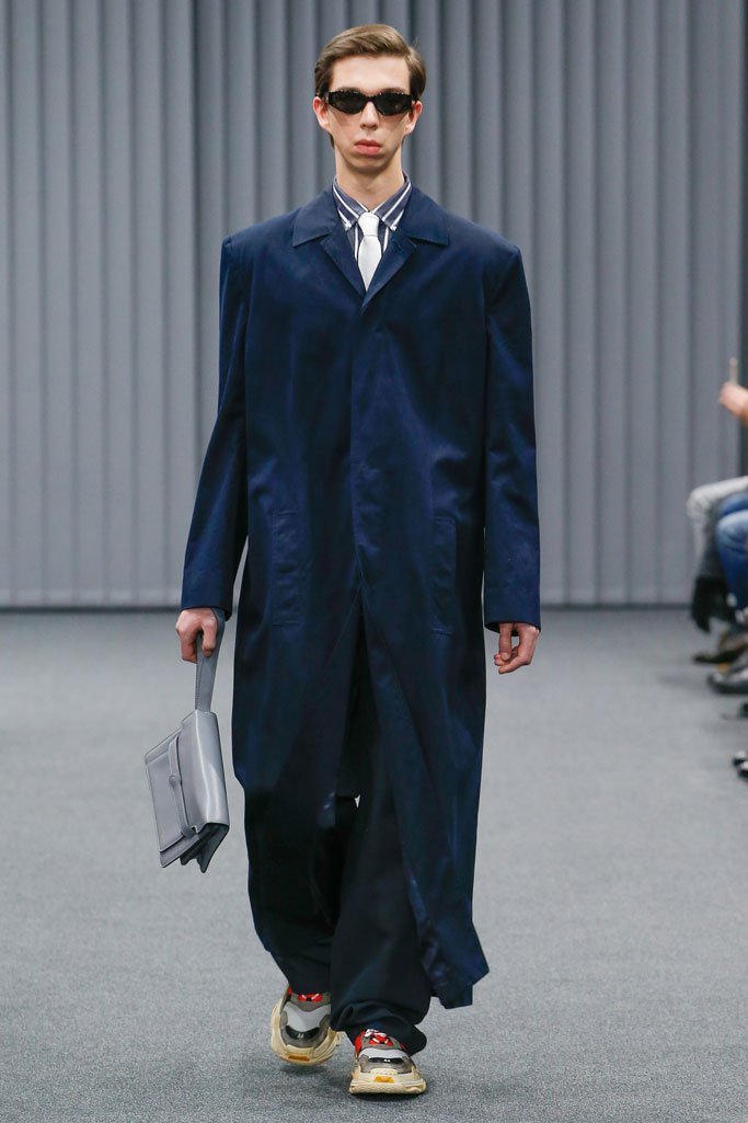 Balenciaga（巴黎世家）2025巴黎时装周男装秀