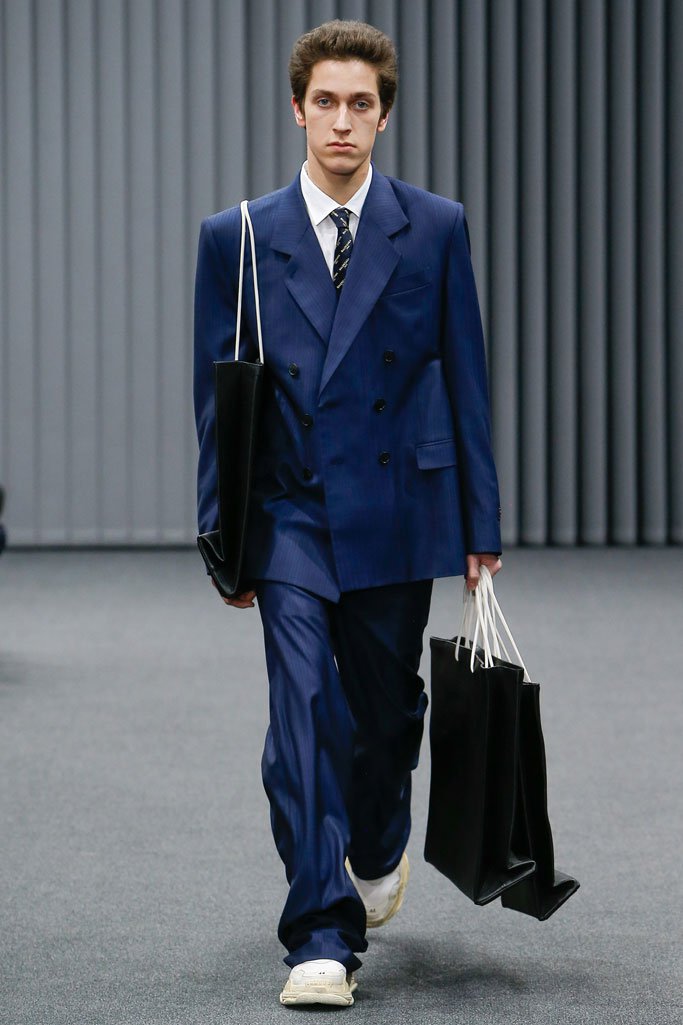 Balenciaga（巴黎世家）2025巴黎时装周男装秀