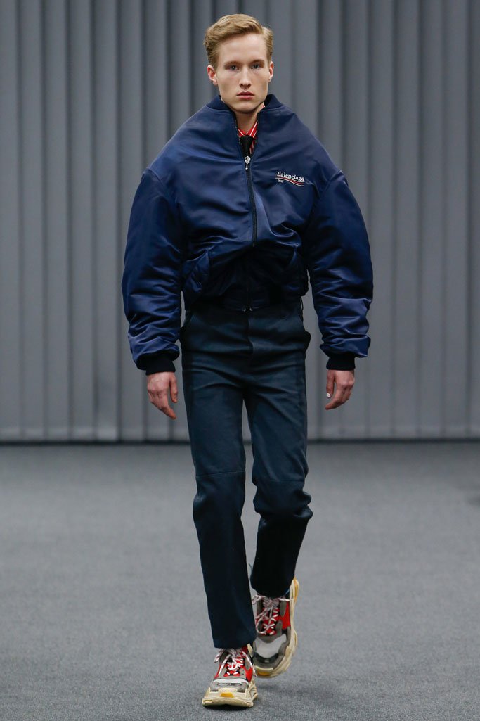 Balenciaga（巴黎世家）2025巴黎时装周男装秀