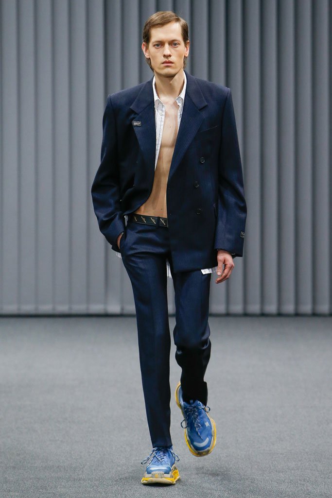 Balenciaga（巴黎世家）2025巴黎时装周男装秀