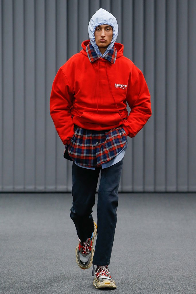 Balenciaga（巴黎世家）2025巴黎时装周男装秀