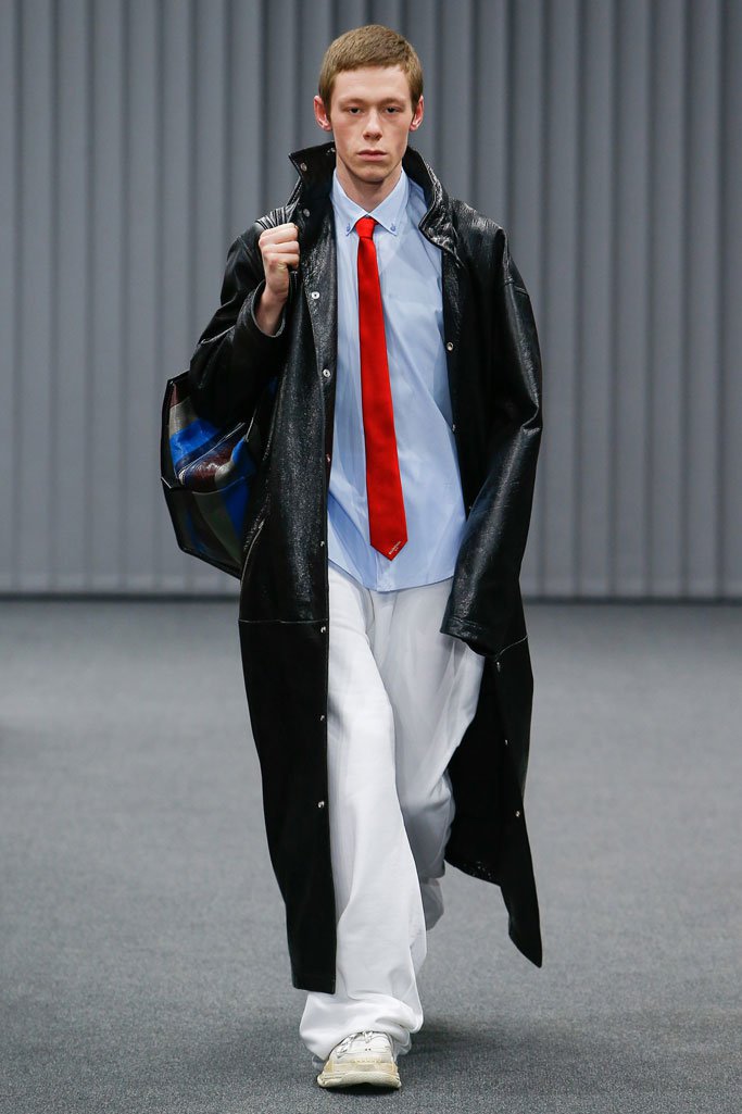 Balenciaga（巴黎世家）2025巴黎时装周男装秀