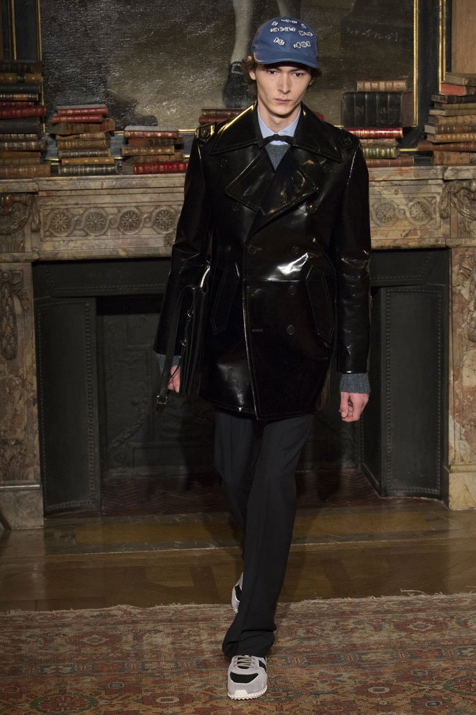 Valentino（华伦天奴）2025巴黎时装周男装秀