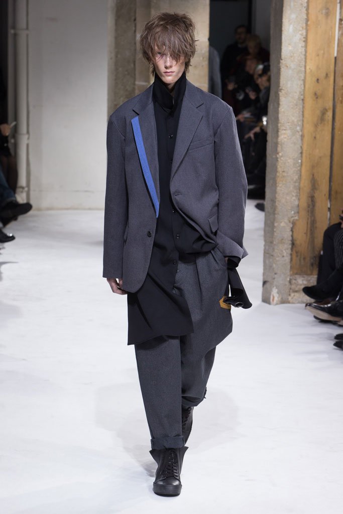 Yohji Yamamoto（山本耀司）2025巴黎时装周男装秀