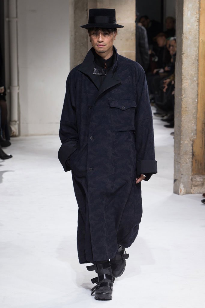 Yohji Yamamoto（山本耀司）2025巴黎时装周男装秀