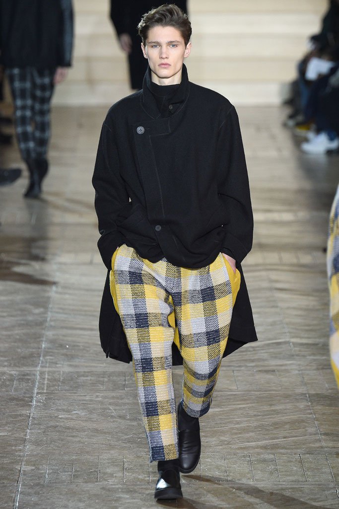 Issey Miyake（三宅一生）2025巴黎时装周男装秀