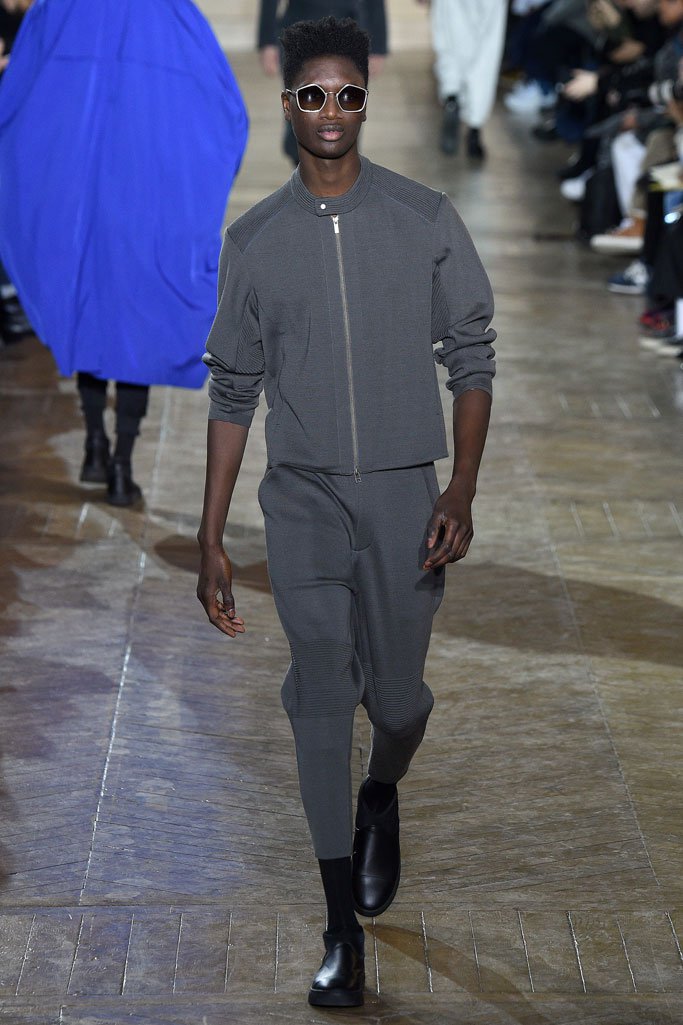 Issey Miyake（三宅一生）2025巴黎时装周男装秀