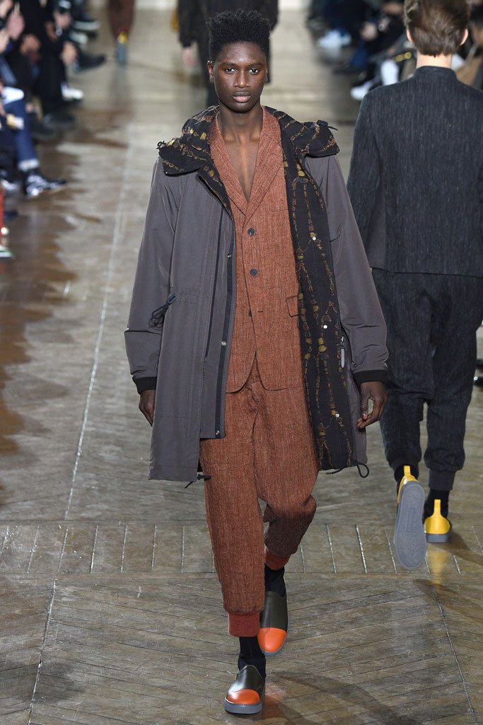 Issey Miyake（三宅一生）2025巴黎时装周男装秀