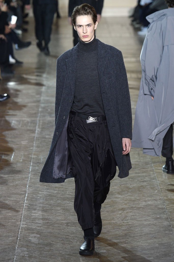 Issey Miyake（三宅一生）2025巴黎时装周男装秀