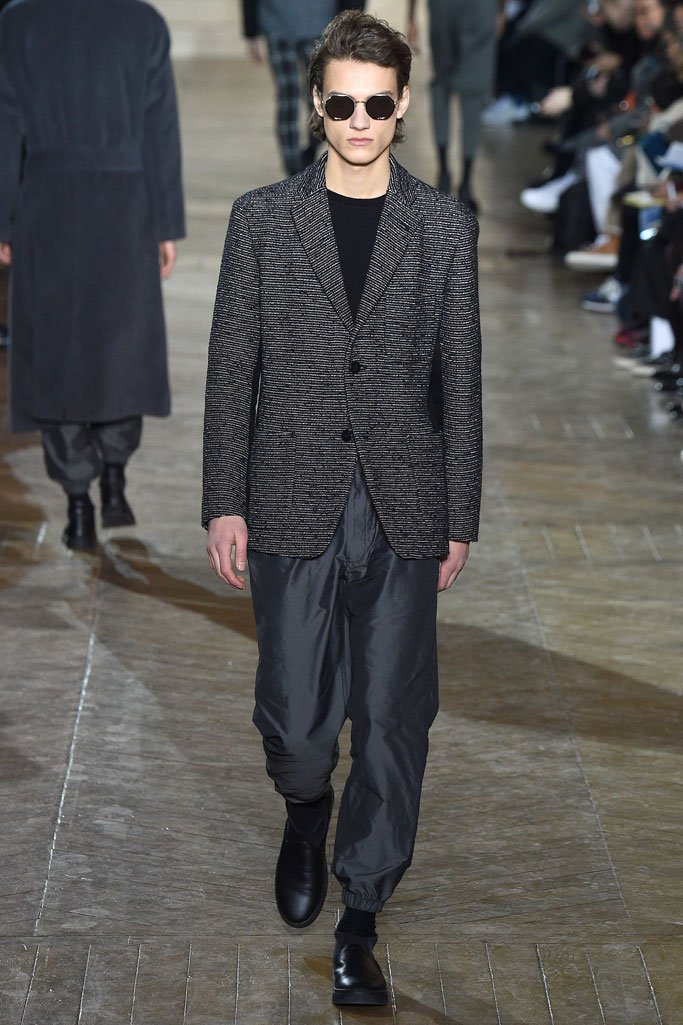 Issey Miyake（三宅一生）2025巴黎时装周男装秀