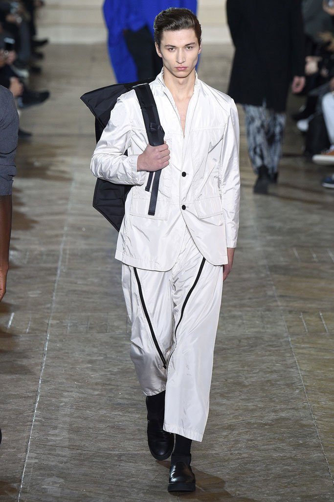 Issey Miyake（三宅一生）2025巴黎时装周男装秀