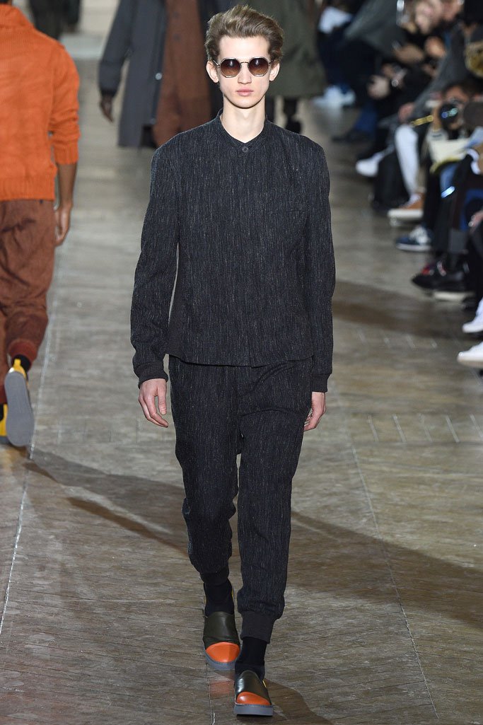 Issey Miyake（三宅一生）2025巴黎时装周男装秀