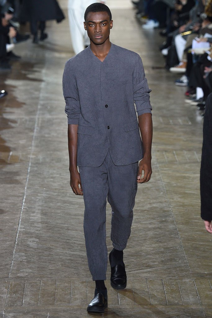 Issey Miyake（三宅一生）2025巴黎时装周男装秀